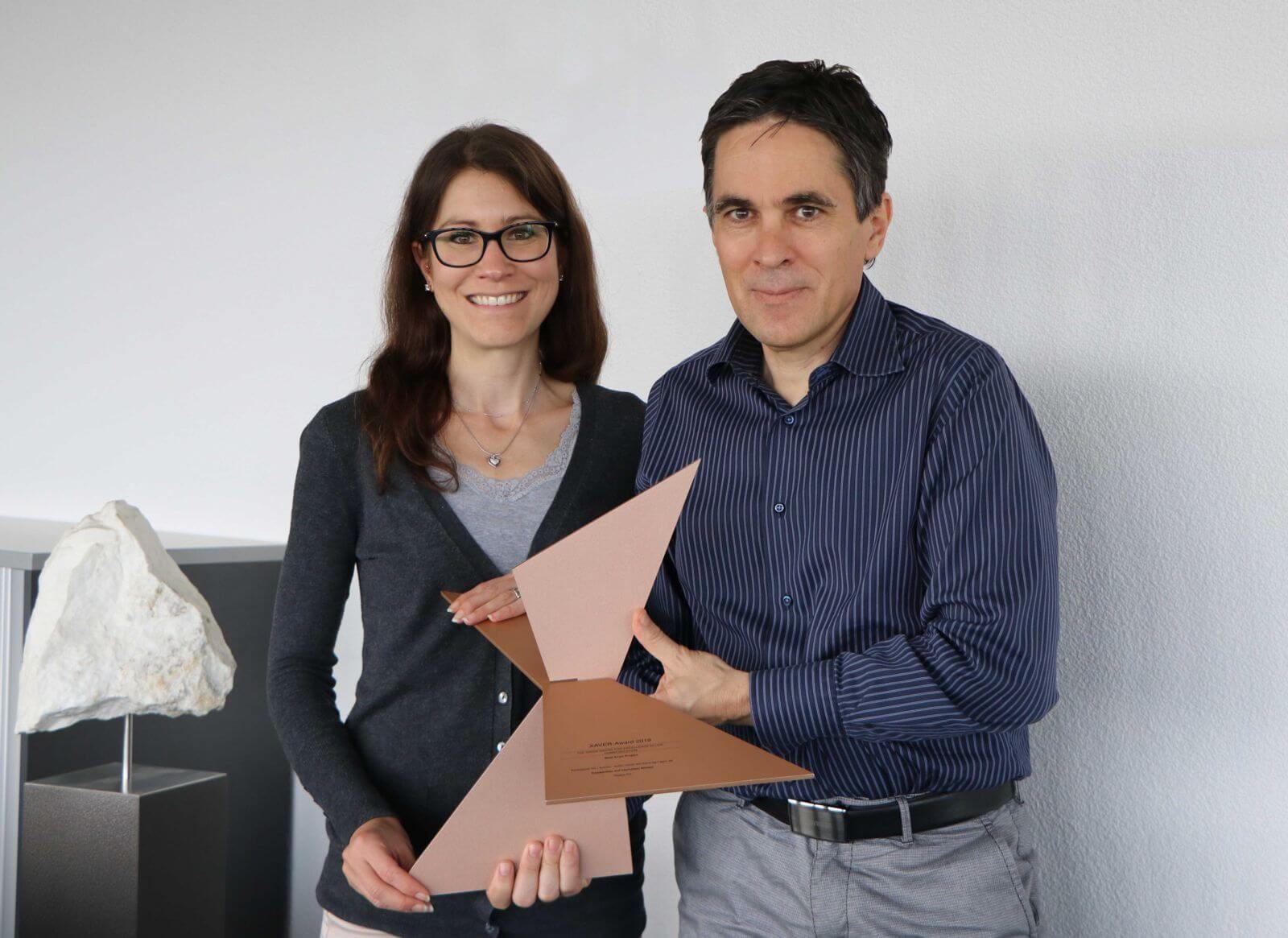 Jasmin Meier und Thomas Breu mit dem Bronze Xaver Award 2019